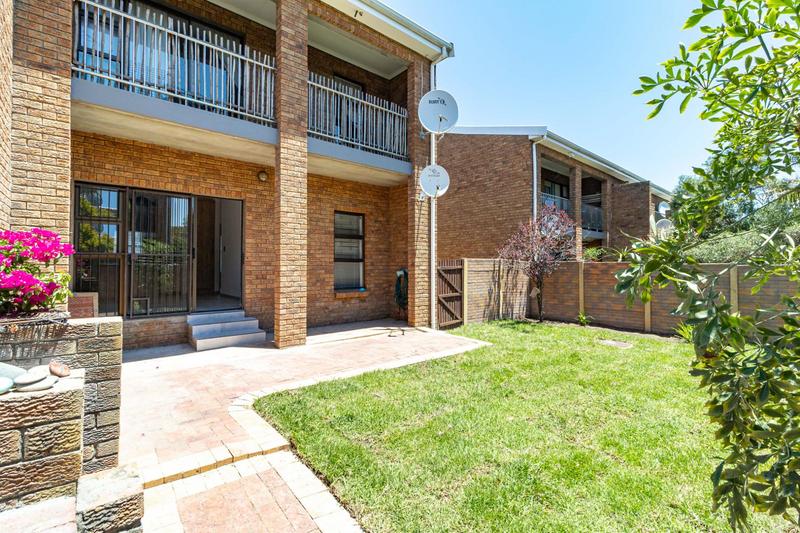 2 Bedroom Property for Sale in Sonstraal Heights Western Cape